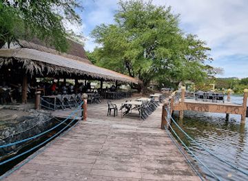 philippines/subic/landmark/magic-lagoon-bar