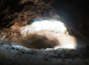 oregon/crook-county/landmark/derrick-cave