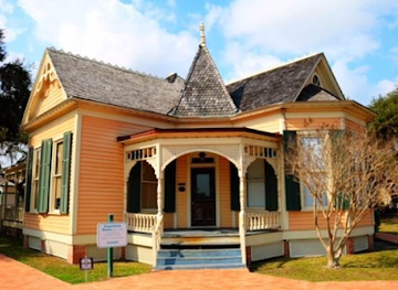 texas/corpus-christi/landmark/simon-gugenheim-house