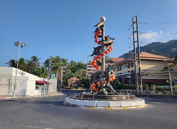 thailand/phuket/patong/landmark/dolphin-circle