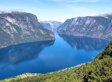 norway/sognefjord/landmark/stegastein-viewpoint