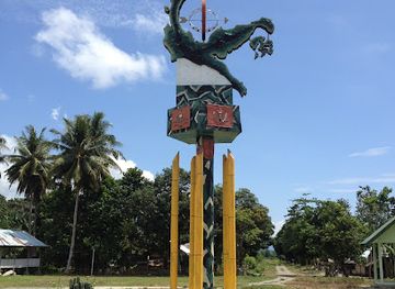 indonesia/south-sulawesi/landmark/tugu-khatulistiwa-sulawesi-tengah