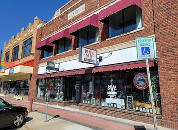 iowa/ames/landmark/della-viti