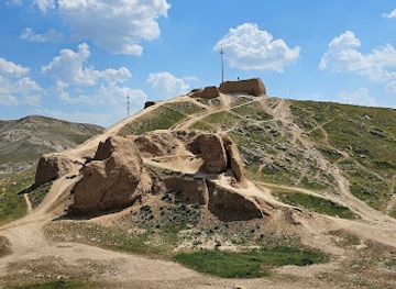 uzbekistan/nuratau-mountains/landmark/nurota-views