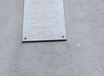 hungary/central-hungary/landmark/polanyi-csalad-emlekmu