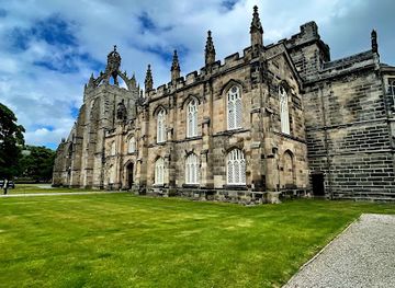 united-kingdom/aberdeen/landmark/the-powis-gates