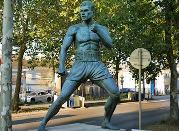 belgium/hainaut/landmark/jean-claude-van-damme-statue