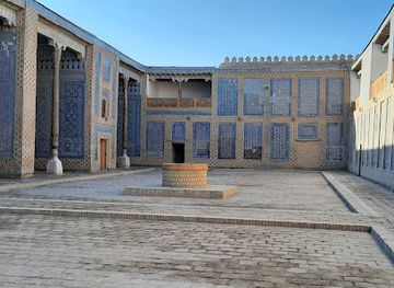 uzbekistan/khiva/landmark/toshhovli-palace