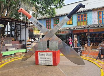 colombia/risaralda-department/landmark/monumento-al-machete