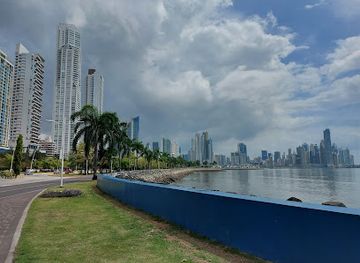 panama/pacific-coast/landmark/malecon-de-panama