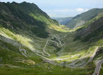 romania/transfagarasan-highway/landmark/cascada-transfagarasan