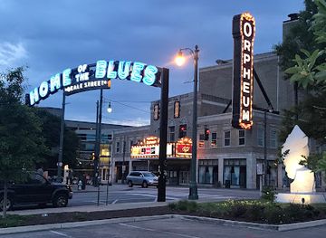 tennessee/memphis-beale-street/landmark/beale-street-entertainment-district