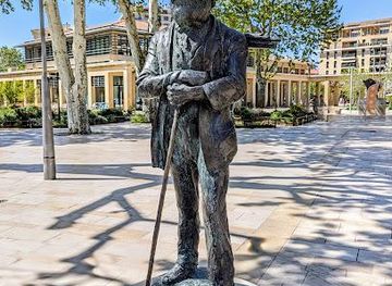 france/marseille/landmark/paul-cezanne-statue