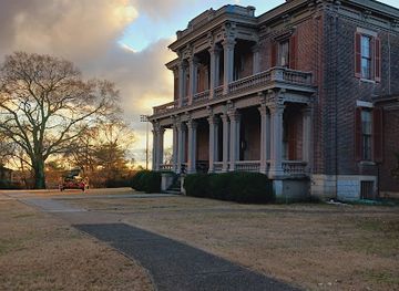 Two Rivers Mansion