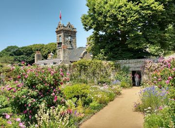 guernsey/herm/landmark/la-seigneurie-house-and-gardens