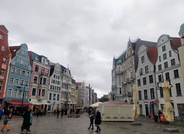 germany/mecklenburg/landmark/glockenspiel-im-funfgiebelhaus