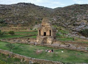 pakistan/gandhara/landmark/balokalay-stupa