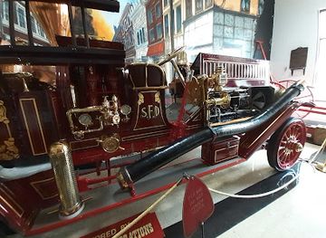 virginia/staunton/landmark/jumbo-antique-fire-engine-museum