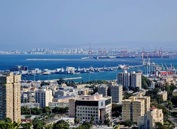 israel/haifa/landmark/rova-hamedragot-haifa