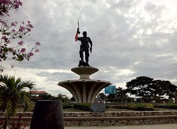 timor-leste/dili/landmark/statua-presidente-nicolau-lobato