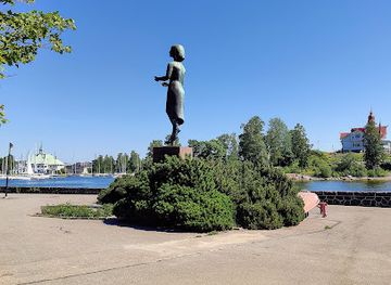 finland/helsinki/katajanokka/landmark/statue-of-peace