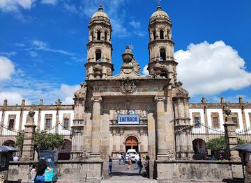 mexico/guadalajara/zapopan-centro/landmark/basilica-de-nuestra-senora-de-zapopan