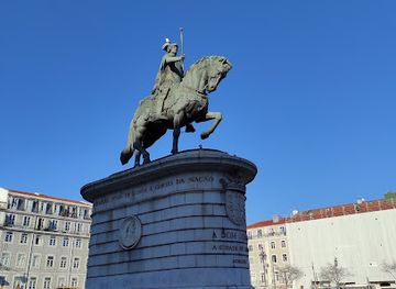 portugal/alentejo/landmark/statue-of-king-john-i