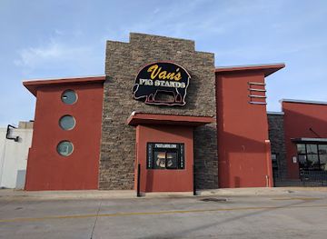 oklahoma/moore/landmark/van-s-pig-stands-moore