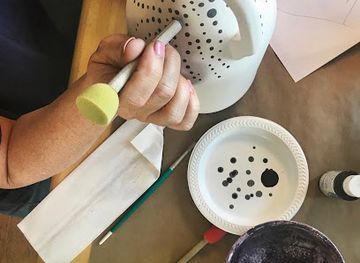 michigan/traverse-city/landmark/handz-on-art-paint-your-own-pottery