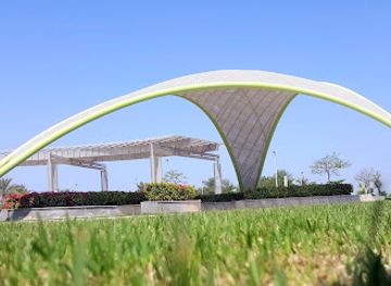 united-arab-emirates/abu-dhabi/yas-island/landmark/al-muntazah-al-shamali