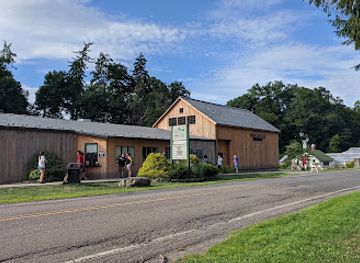 pennsylvania/susquehanna-valley/landmark/the-lands-at-hillside-farms