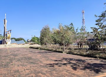 vietnam/northwest/landmark/lao-vietnamese-war-monument