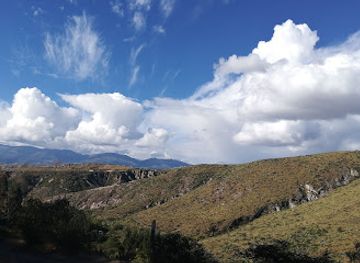 peru/apurimac/landmark/huatatas