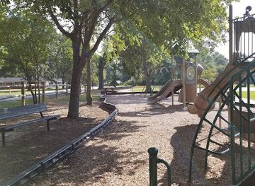 south-carolina/mauldin/landmark/pineforest-park