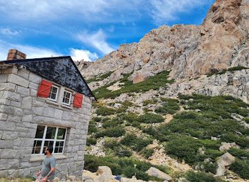 argentina/patagonia/landmark/refugio-frey