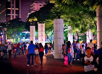 ecuador/guayaquil/malecon-2000/landmark/jardin-magico-malecon-2000