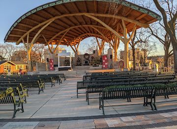 wisconsin/la-crosse/landmark/riverside-park