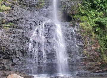 nigeria/south-east/landmark/owu-waterfall