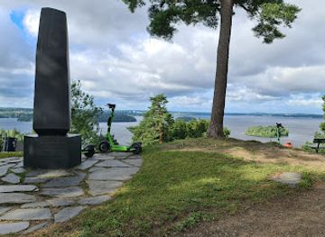 finland/tampere/landmark/monument-to-the-red-guards