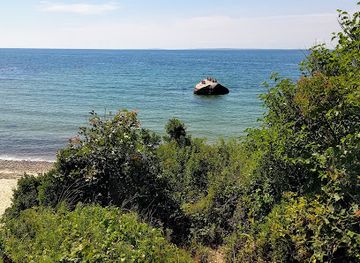 massachusetts/martha-s-vineyard/landmark/great-rock-bight-preserve