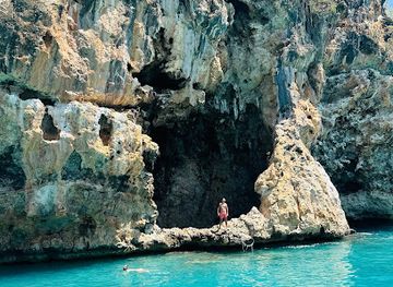 anguilla/north-hill-village/landmark/little-bay