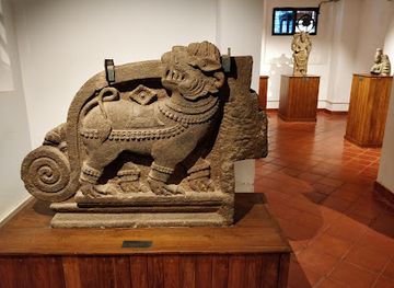 india/kozhikode/landmark/pazhassi-raja-archaeological-museum