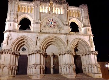 spain/cuenca/landmark/plaza-de-espana