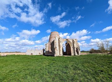 united-kingdom/the-broads/landmark/st-benet-s-abbey