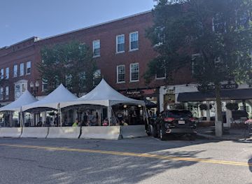 new-hampshire/hanover/landmark/murphy-s-on-the-green