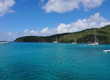 saint-vincent-and-the-grenadines/palm-island/landmark/chatham-bay