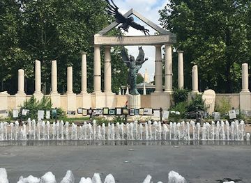 hungary/transdanubia/landmark/citizens-holocaust-memorial