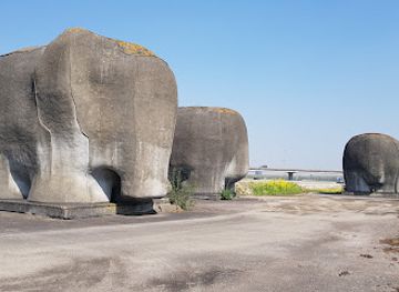 netherlands/flevoland/landmark/olifanten-van-almere