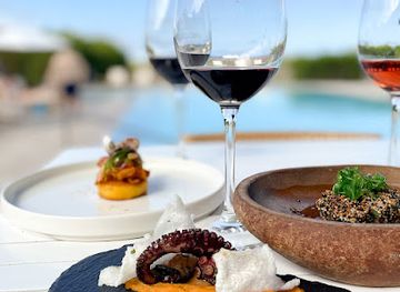 ecuador/puerto-ayora/landmark/finch-bay-restaurante