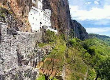 montenegro/zeta-plain/landmark/ostrog-orthodox-monastery